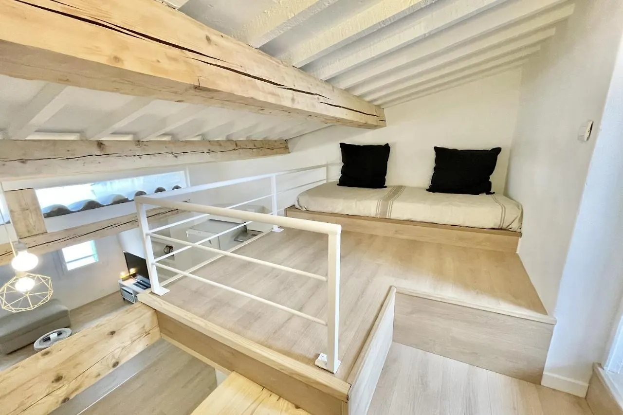Beautiful Duplex Apt In The City Center Aix-en-Provence França